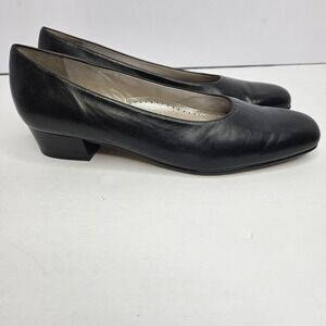Trotters‎ Dawn Black Slip On Women's Size 10S Heel 1" Heel To Toe 11"